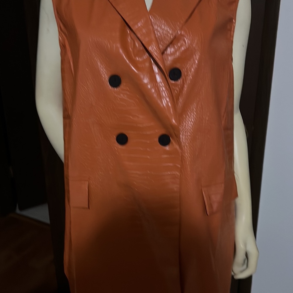 Double Breasted PU Vest Blazer.🍍🍍🍍 - Picture 5 of 7